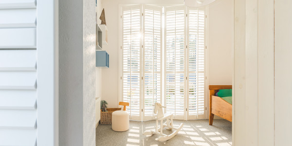 Fabricantes / Instaladores de Puertas y Ventanas de Aluminio / PVC Alins · Contraventanas y Persianas a Medida